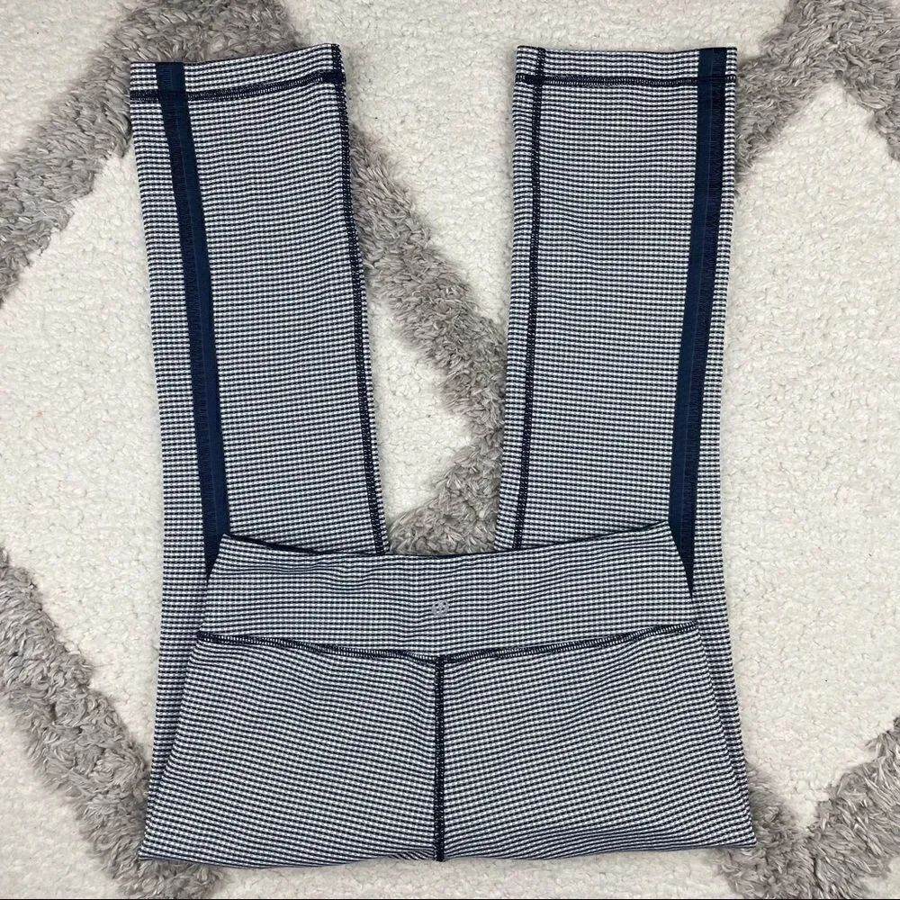 Lululemon Coast To Class Pant - Picture 3 of 6